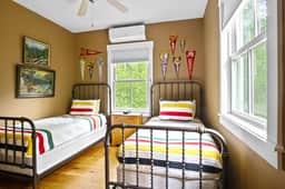 Fern Leaf Farmhouse - Pool & Pickleball Court