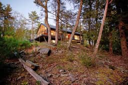 Hillcrest Lodge - Pool, Hot Tub, Fire Pit, Gym