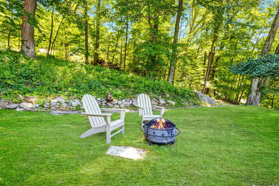 Bluewater Lodge at Candlewood Lake