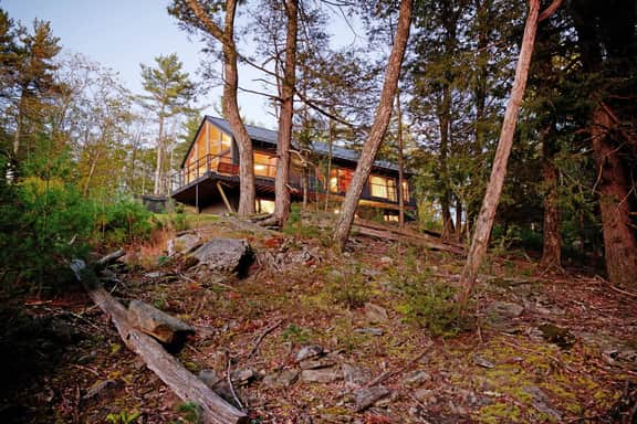 Hillcrest Lodge - Pool, Hot Tub, Fire Pit, Gym